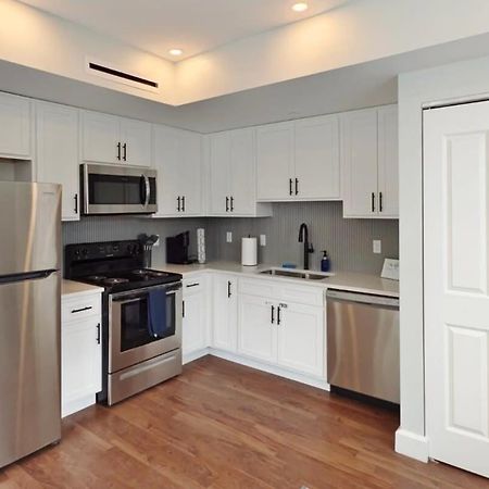 Fun Cozy Apts - 1 25 Mile Walk To Tiaa Bnk Fld Jacksonville Extérieur photo
