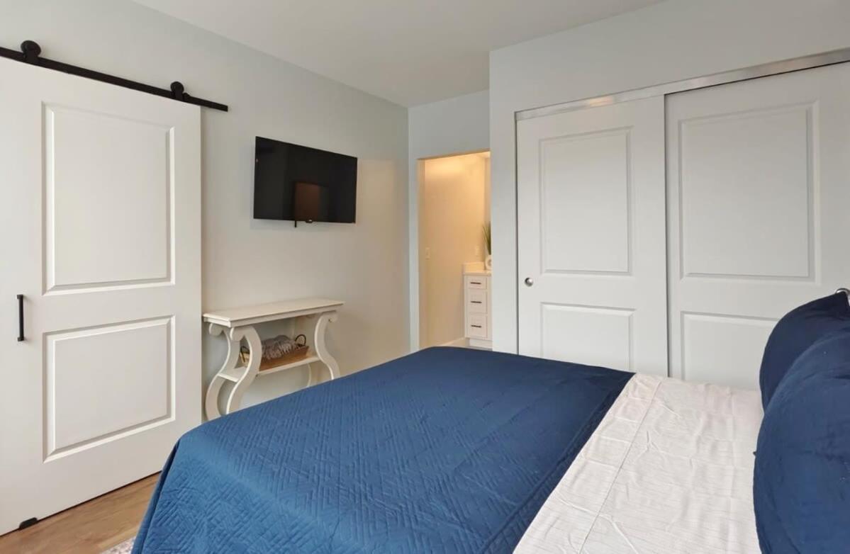 Fun Cozy Apts - 1 25 Mile Walk To Tiaa Bnk Fld Jacksonville Extérieur photo